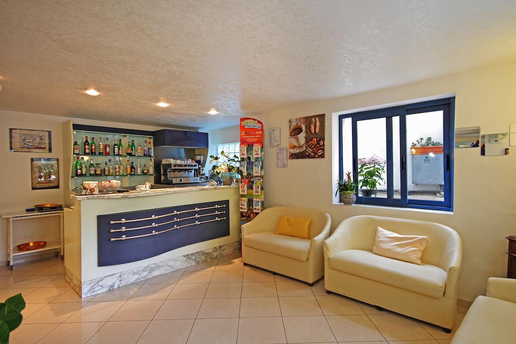 קאטוליקה Hotel Azzurro מראה חיצוני תמונה